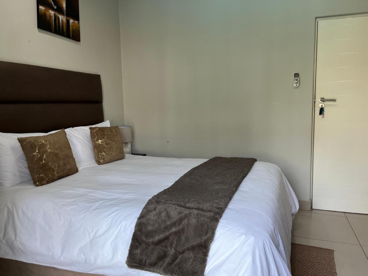 Oyster Guest House Дърбан Екстериор снимка